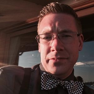 Meet your Posher, Christopher